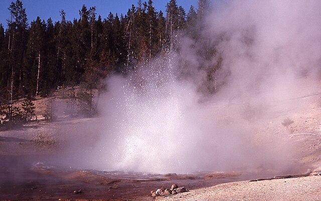 Echinus Geyser