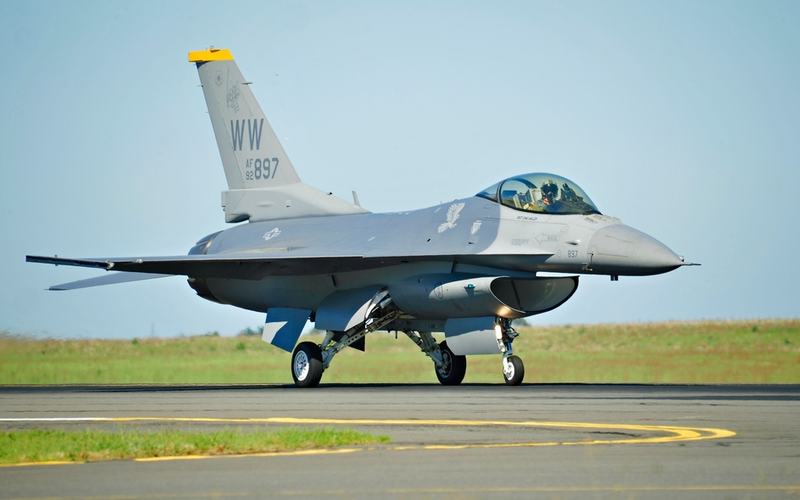 F-16