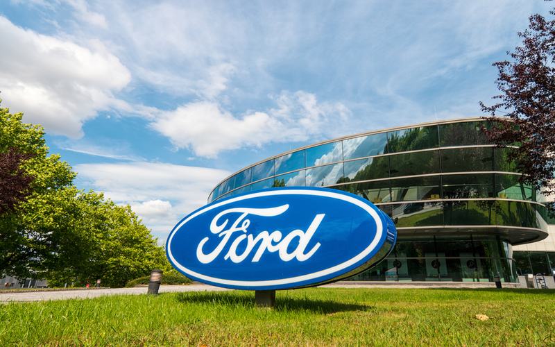 Ford Photo