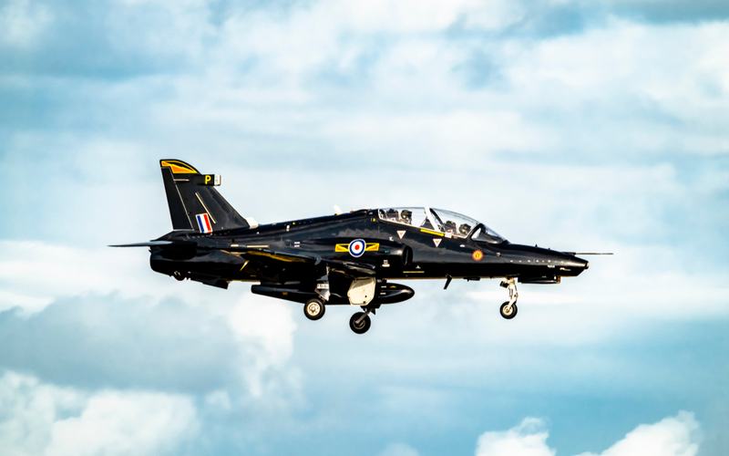 Hawk T2 jet