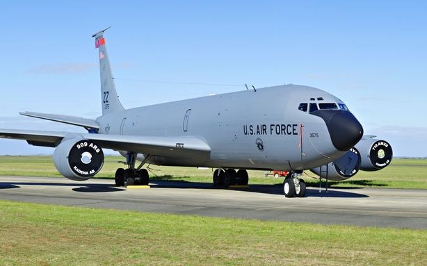 KC 135