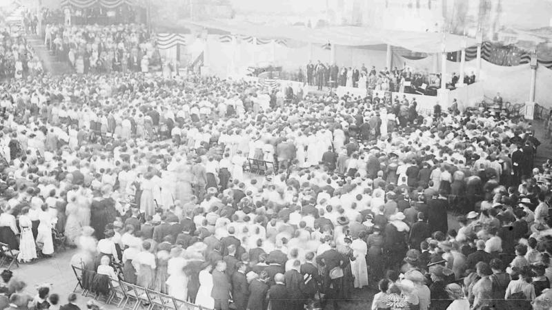 Largest annual meeting of National Education Association in 1916.