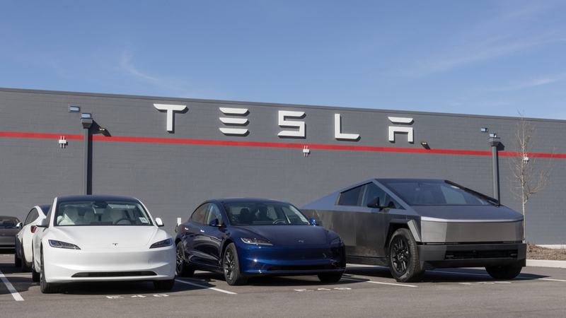 Tesla Photo