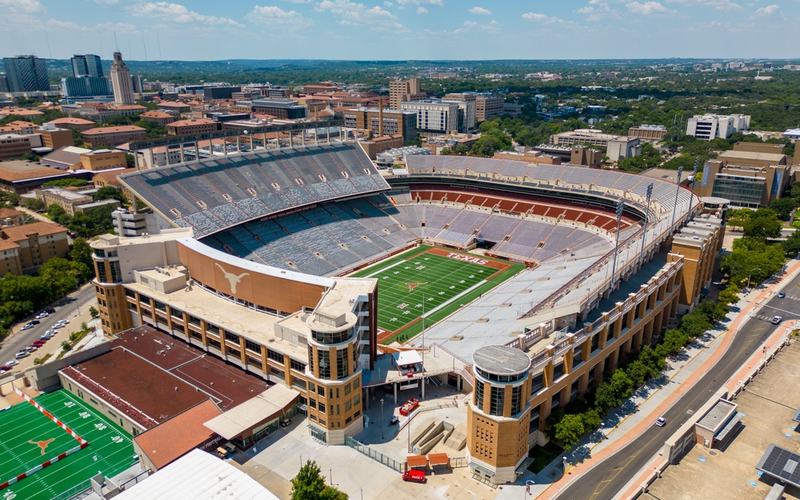 Texas Longhorn Football Staidum