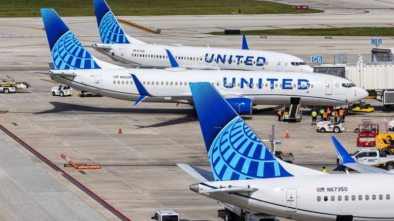 United Airlines Photo